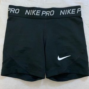 Girl Nike Pros | Dry-Fit | Size small | Black